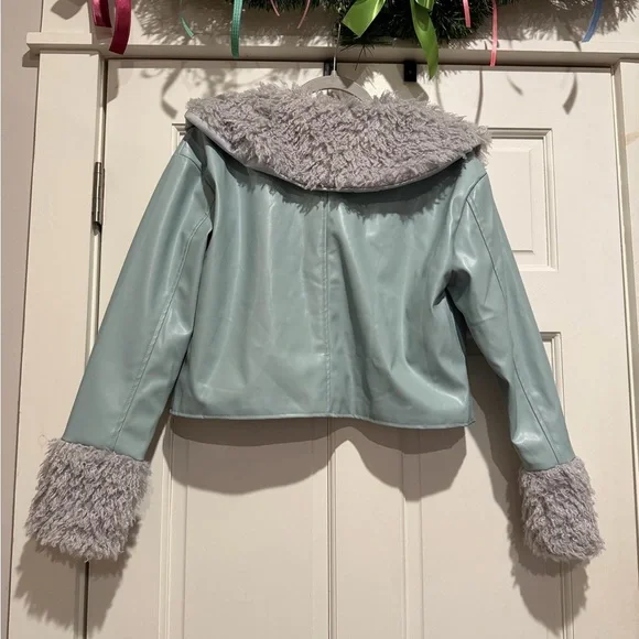 Blue B Collection Cropped Light Blue Leather Jacket with Faux Fur Trim Winter - Picture 8 of 8